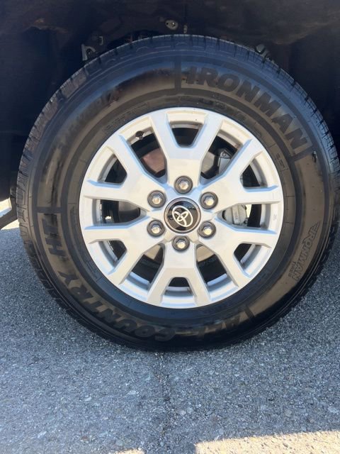 Used 2024 Toyota Tacoma SR5 image 32