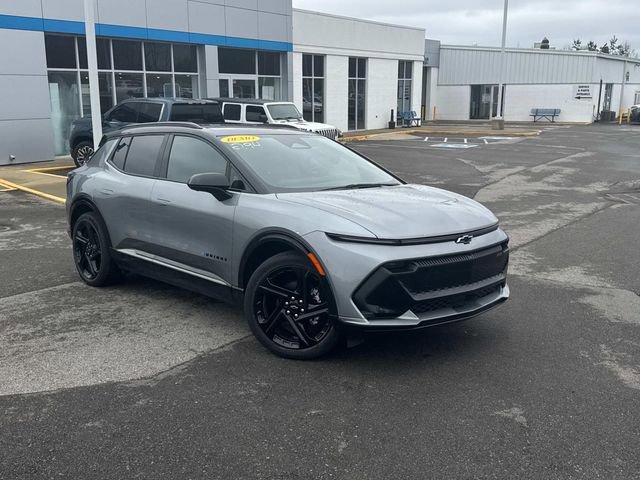 Used 2026 Chevrolet Equinox EV RS image 2