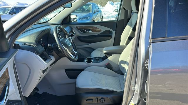 Used 2020 GMC Terrain SLE w/ Driver Convenience Package image 9