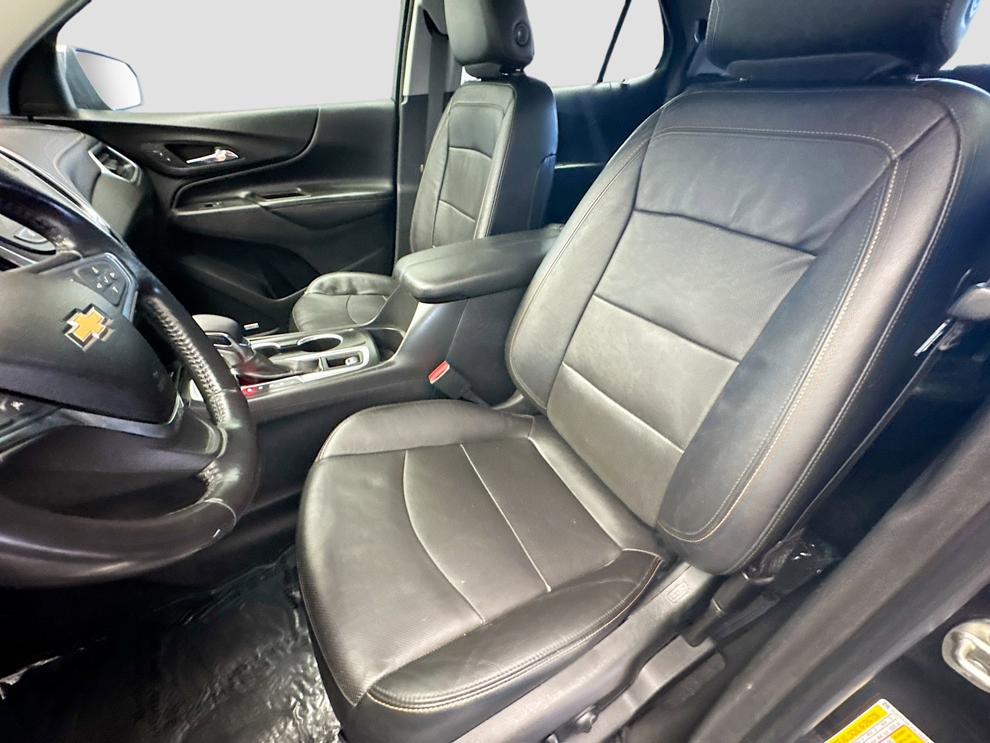 Used 2020 Chevrolet Equinox Premier image 11