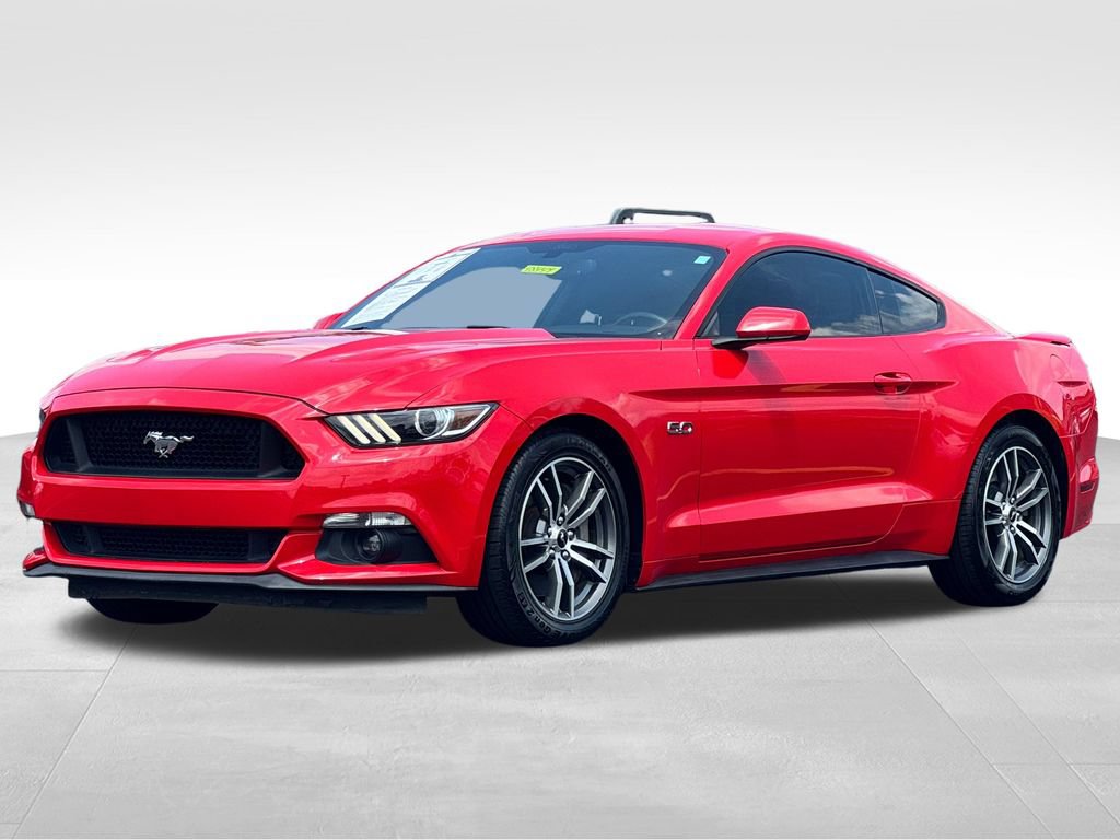 Used 2017 Ford Mustang GT RWD image 3
