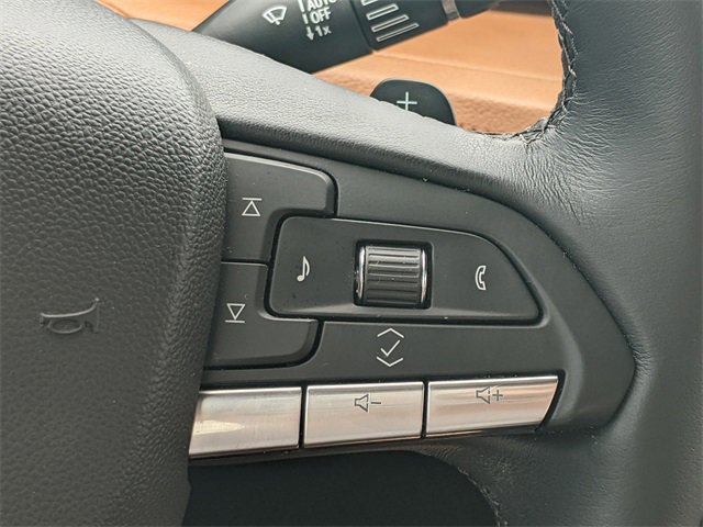 Used 2025 Cadillac XT4 Premium Luxury w/ Technology Package image 21