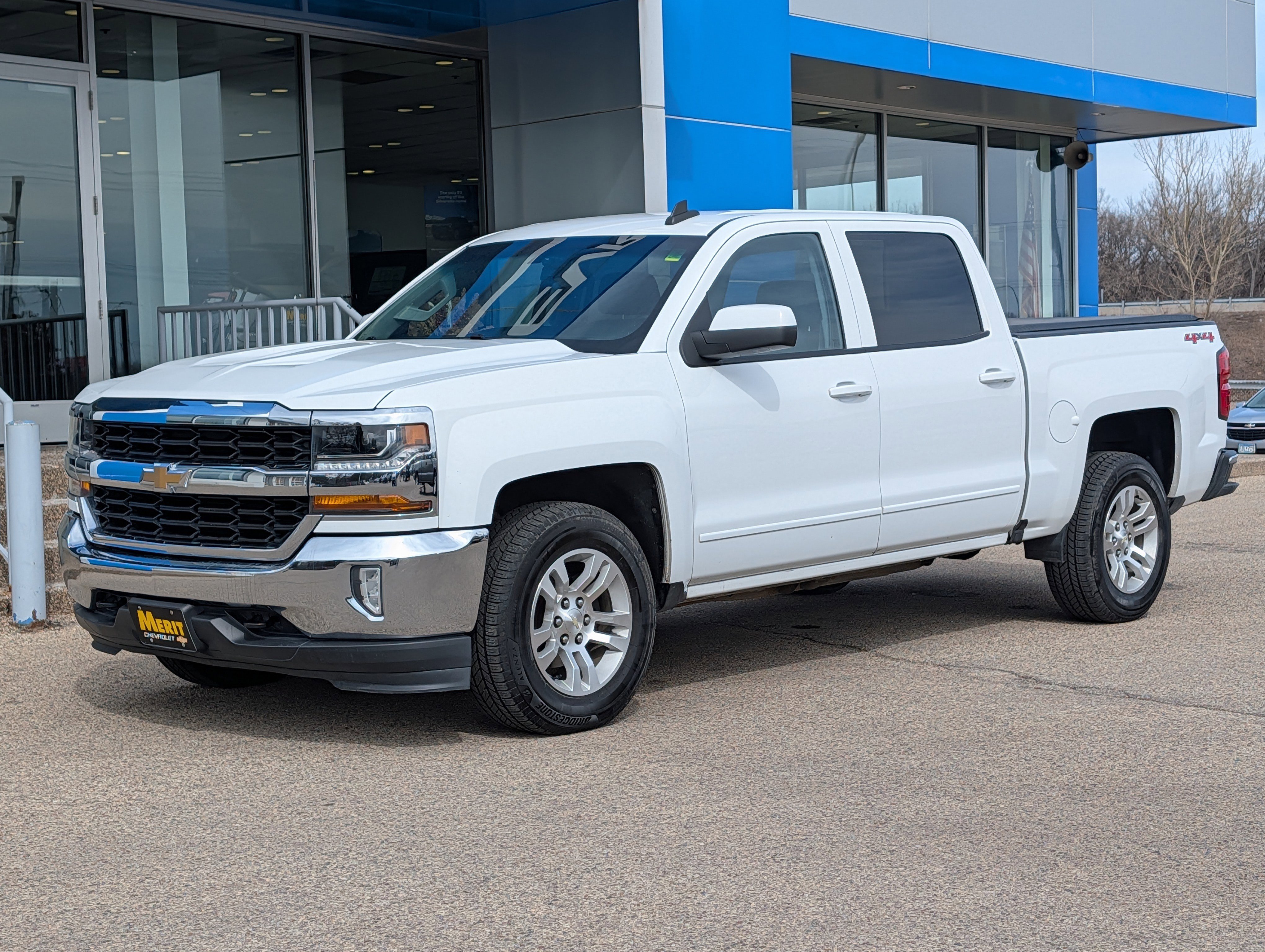 Used 2017 Chevrolet Silverado 1500 LT w/ All Star Edition AWD/4WD image 6