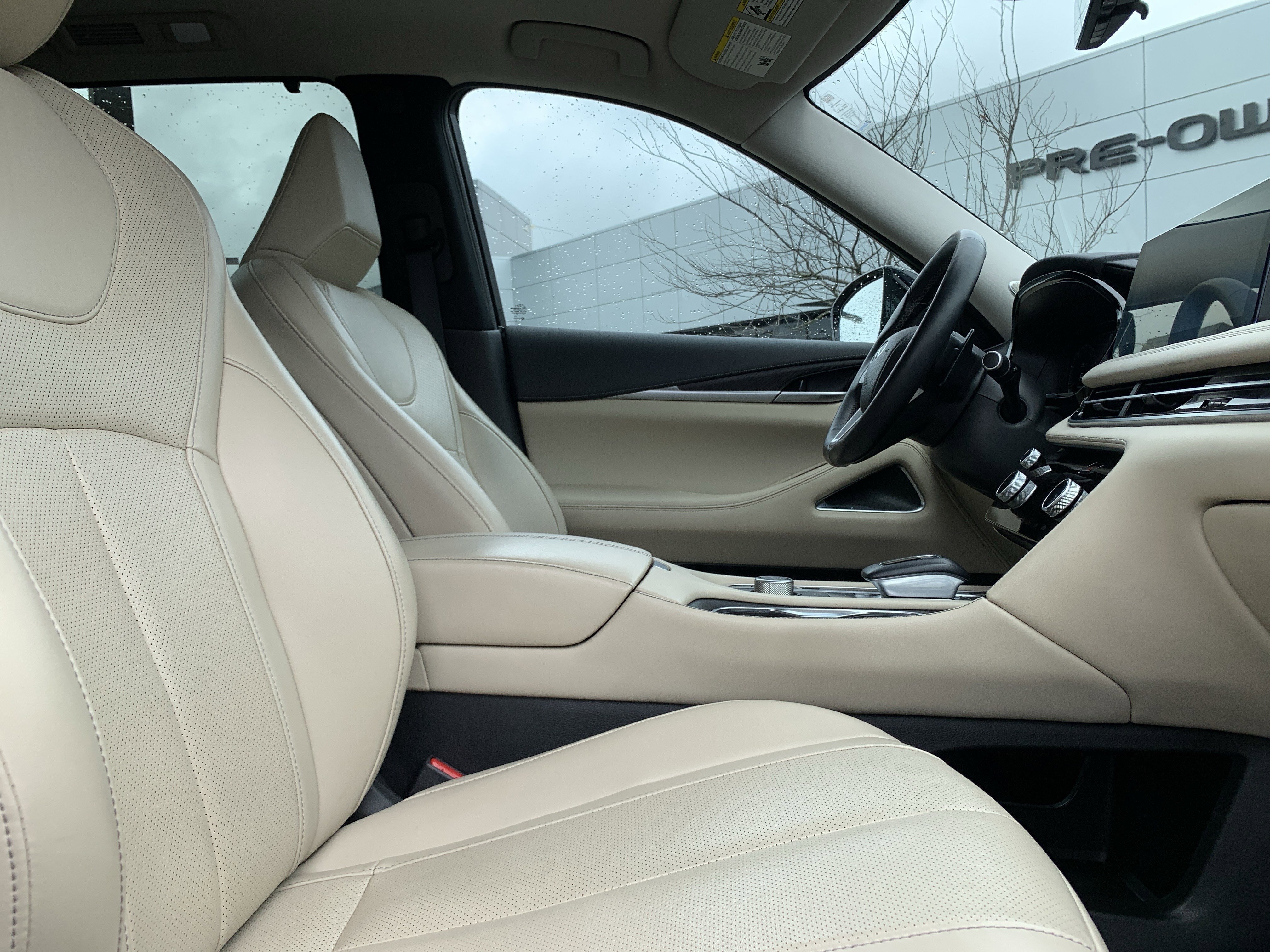 Used 2022 INFINITI QX60 Sensory w/ Vision Package AWD/4WD image 35