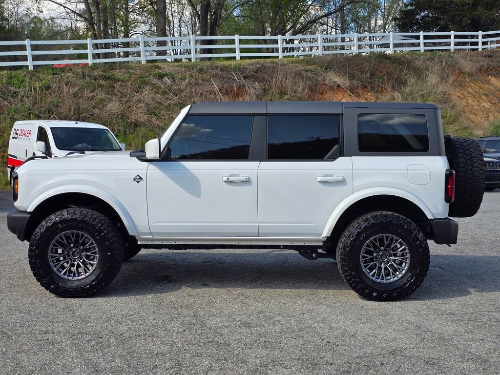 Used 2025 Ford Bronco Outer Banks image 16
