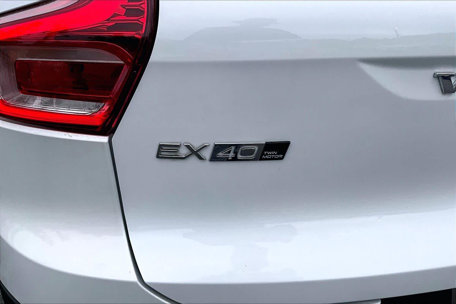 New 2026 Volvo EX40 Plus w/ Climate Package AWD/4WD image 6