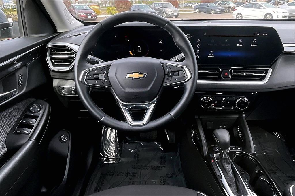 Used 2024 Chevrolet TrailBlazer LT w/ Convenience Package image 7