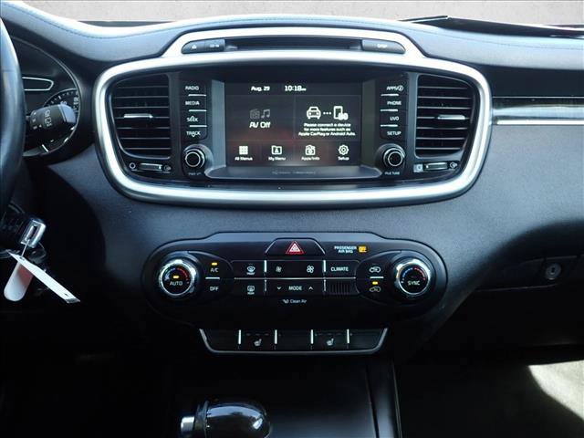 Used 2017 Kia Sorento FWD w/ LX Convenience Package image 16