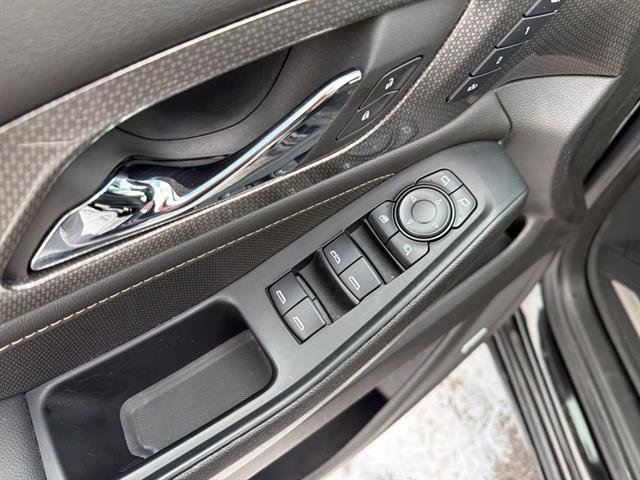 Certified 2023 Chevrolet Traverse Premier image 39