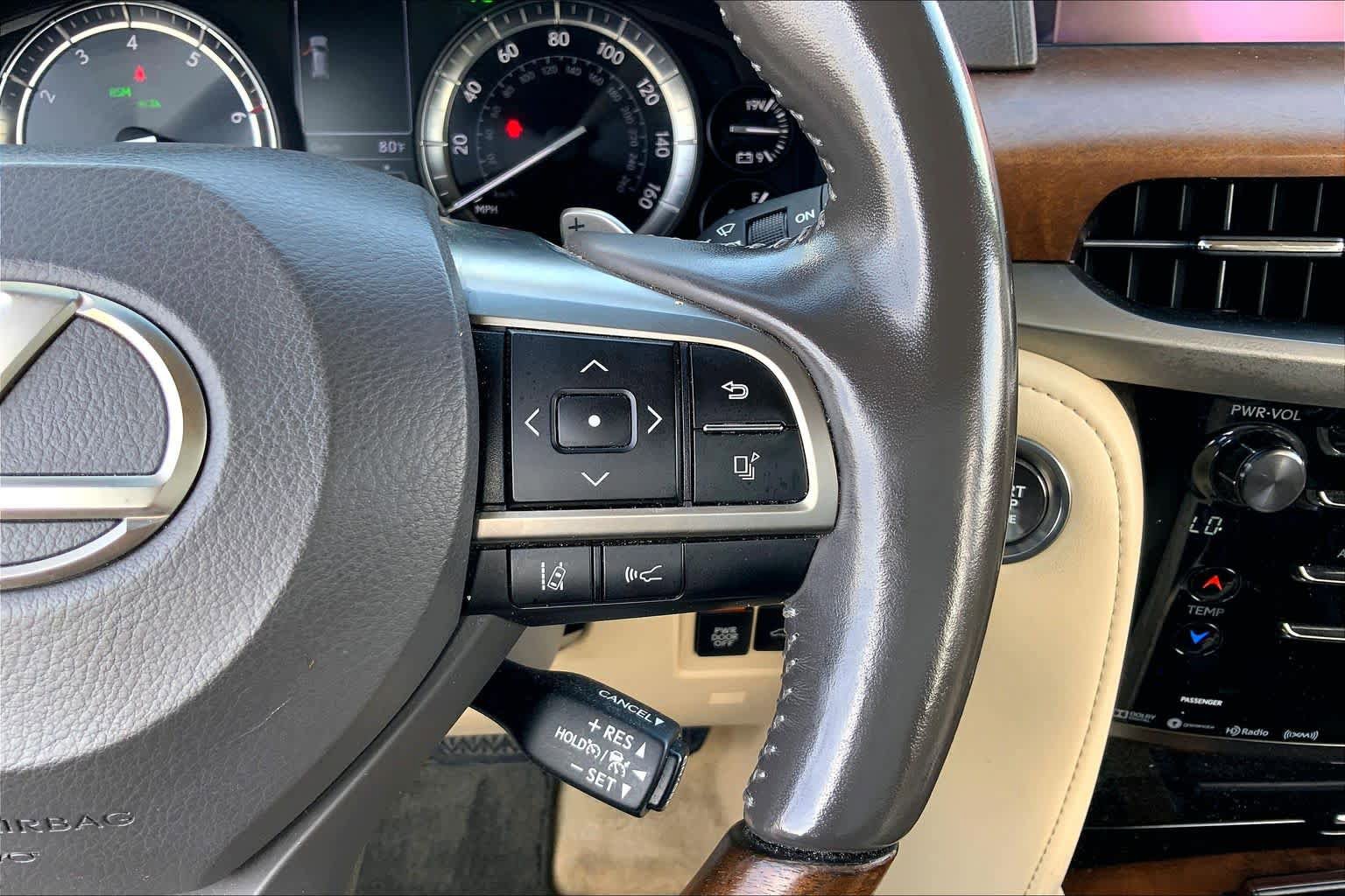 Used 2020 Lexus LX 570 4WD w/ Luxury Package image 24
