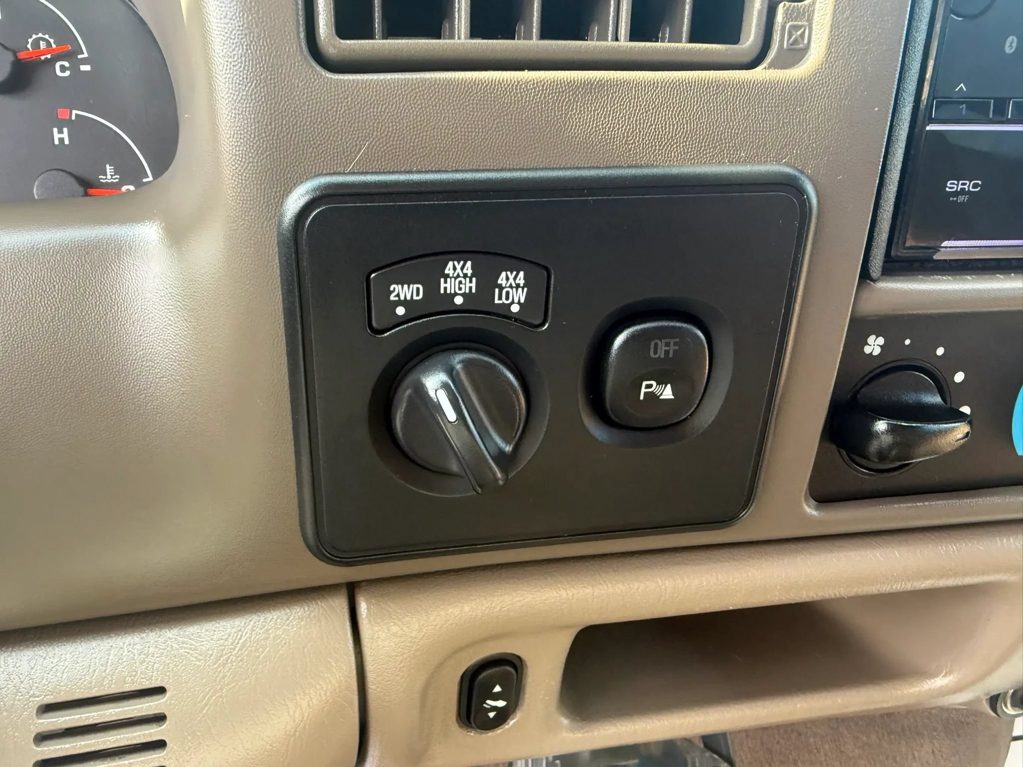 Used 2004 Ford F250 XLT AWD/4WD image 13