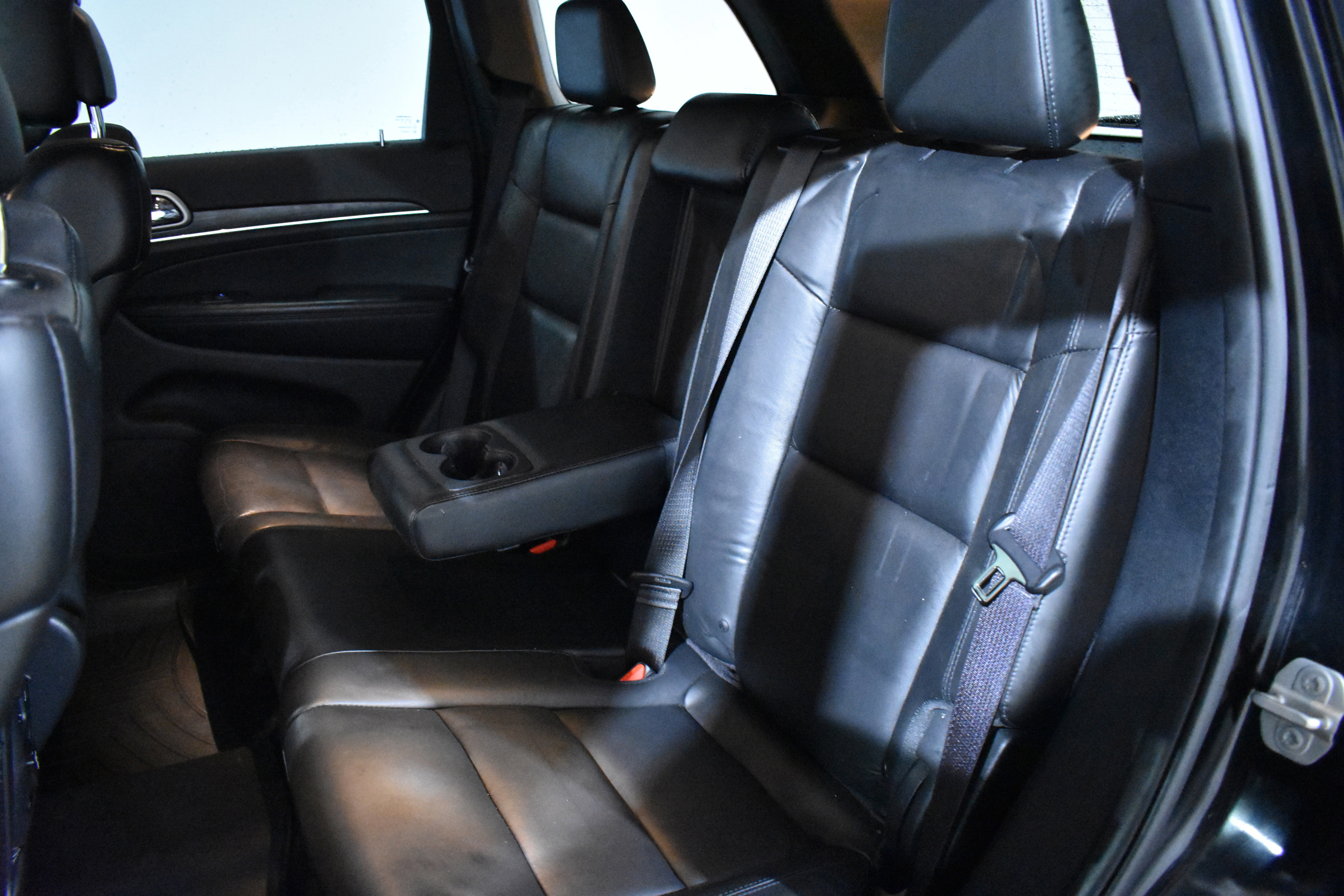 Used 2020 Jeep Grand Cherokee Limited w/ Trailer Tow Group IV image 26