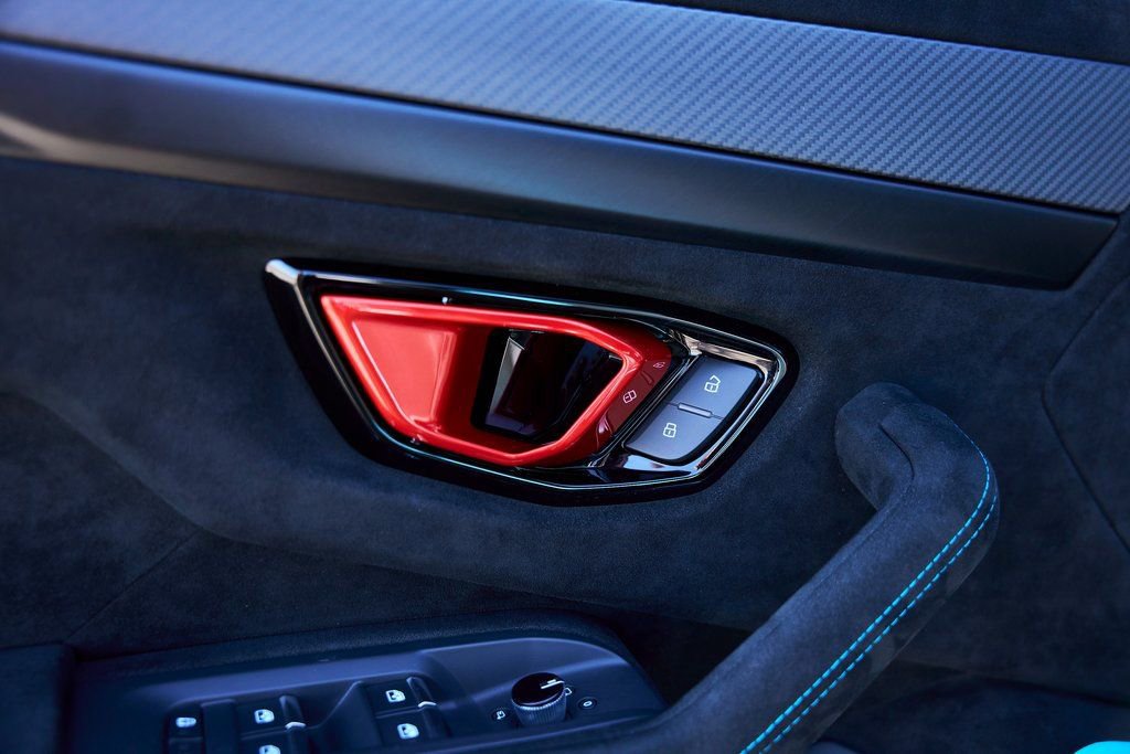 Used 2024 Lamborghini Urus Performante image 43