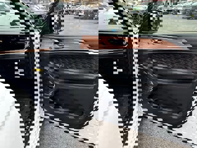 New 2026 Jeep Grand Cherokee L Summit image 26