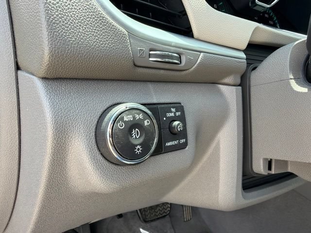Used 2016 Chevrolet Traverse LTZ AWD/4WD image 24
