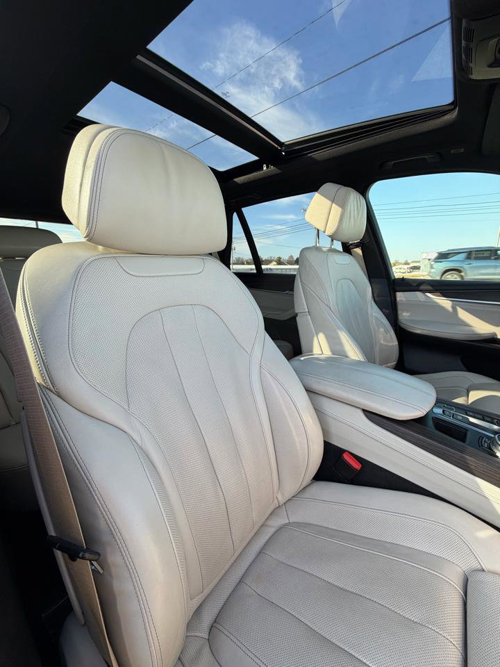 Used 2018 BMW X5 xDrive40e image 57