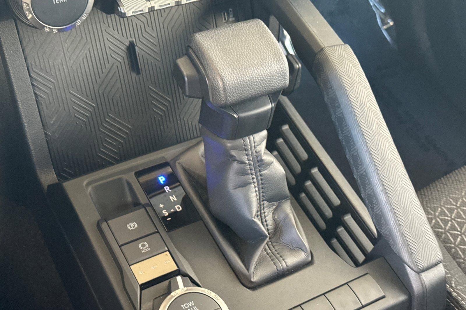 Certified 2025 Toyota 4Runner SR5 image 26