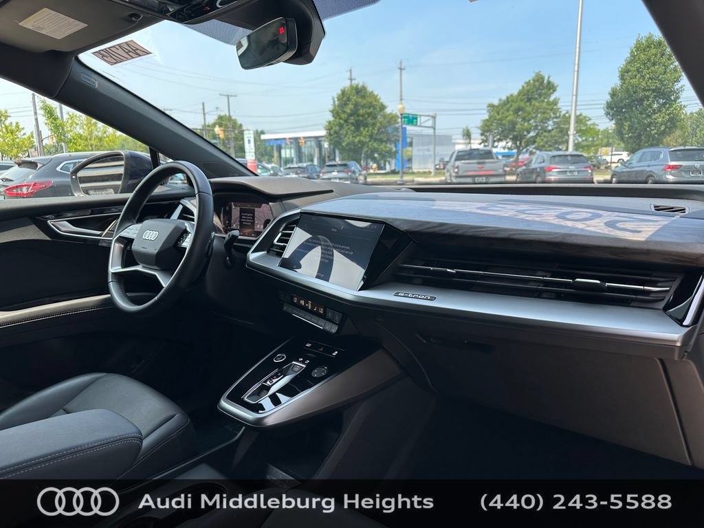 Used 2023 Audi Q4 e-tron Prestige AWD/4WD image 18