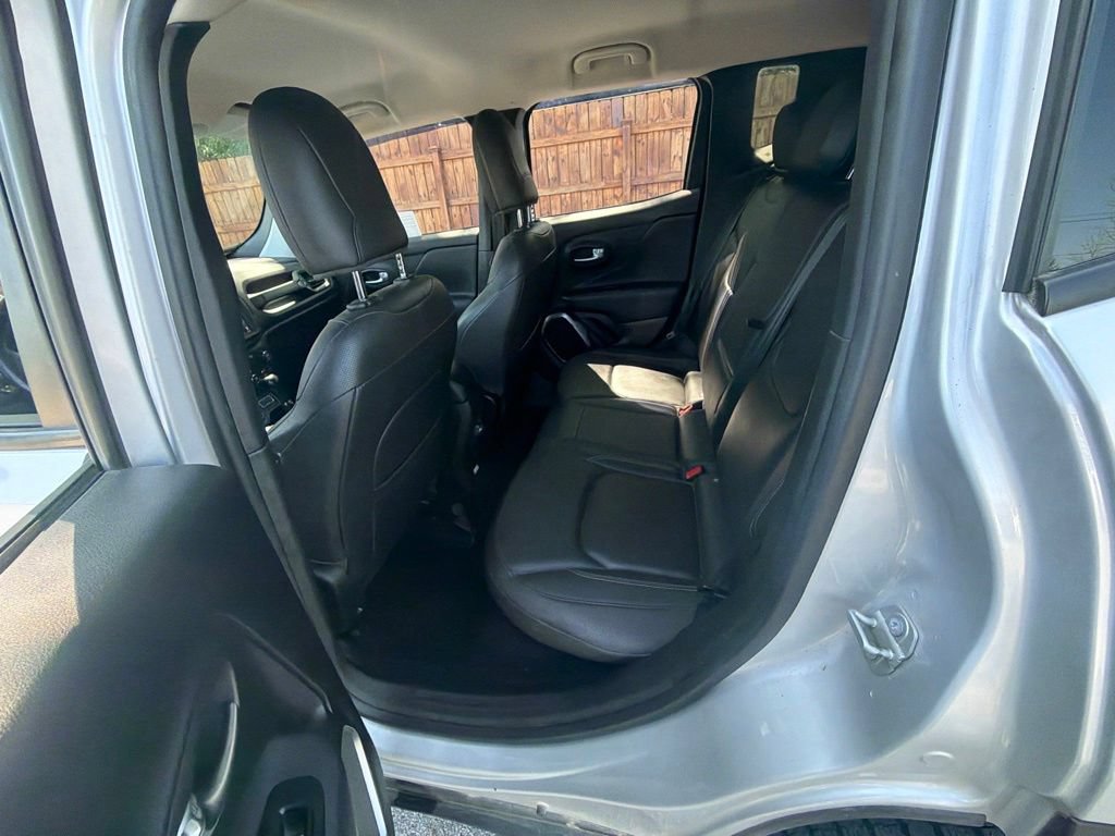 Used 2018 Jeep Renegade Limited w/ UConnect 8.4 Nav Group AWD/4WD image 41