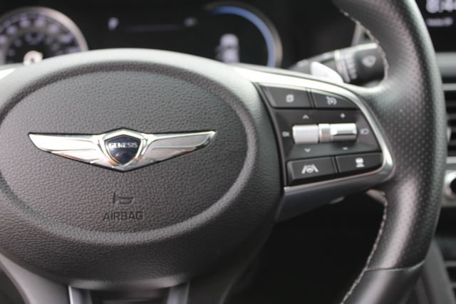 Used 2022 Genesis G70 2.0T RWD image 18