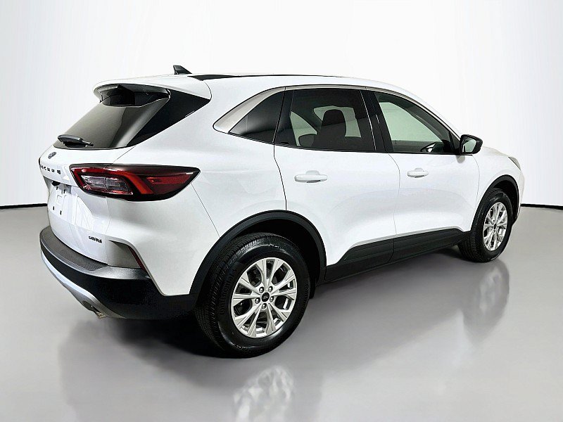 Used 2023 Ford Escape Active AWD/4WD image 7
