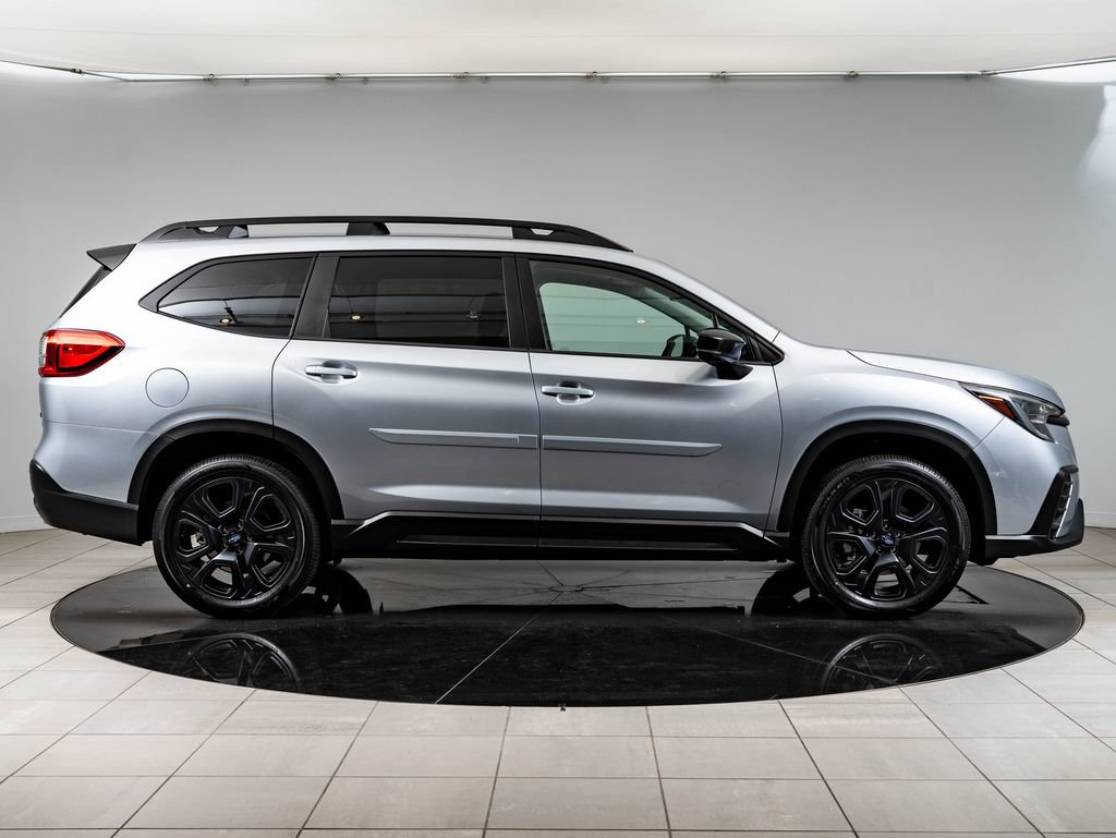 Used 2025 Subaru Ascent Onyx Edition AWD/4WD image 11