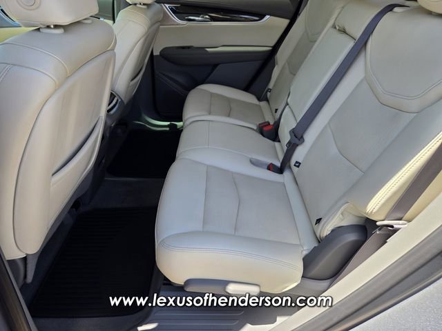 Used 2021 Cadillac XT6 Premium Luxury FWD image 12
