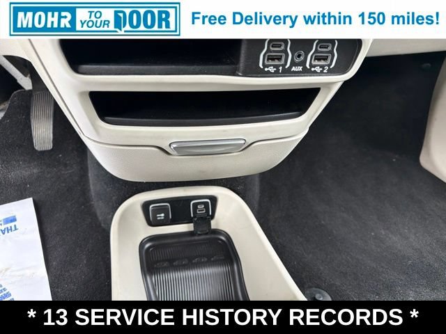 Used 2021 Chrysler Pacifica Touring-L FWD image 23