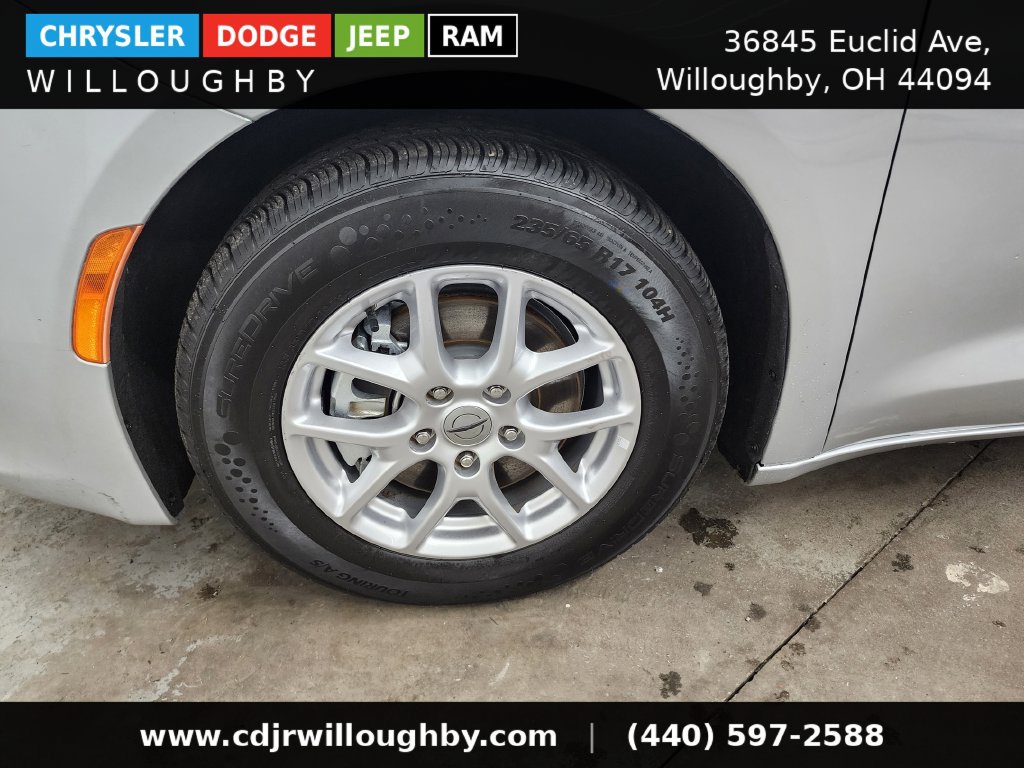 Used 2023 Chrysler Voyager LX FWD image 37