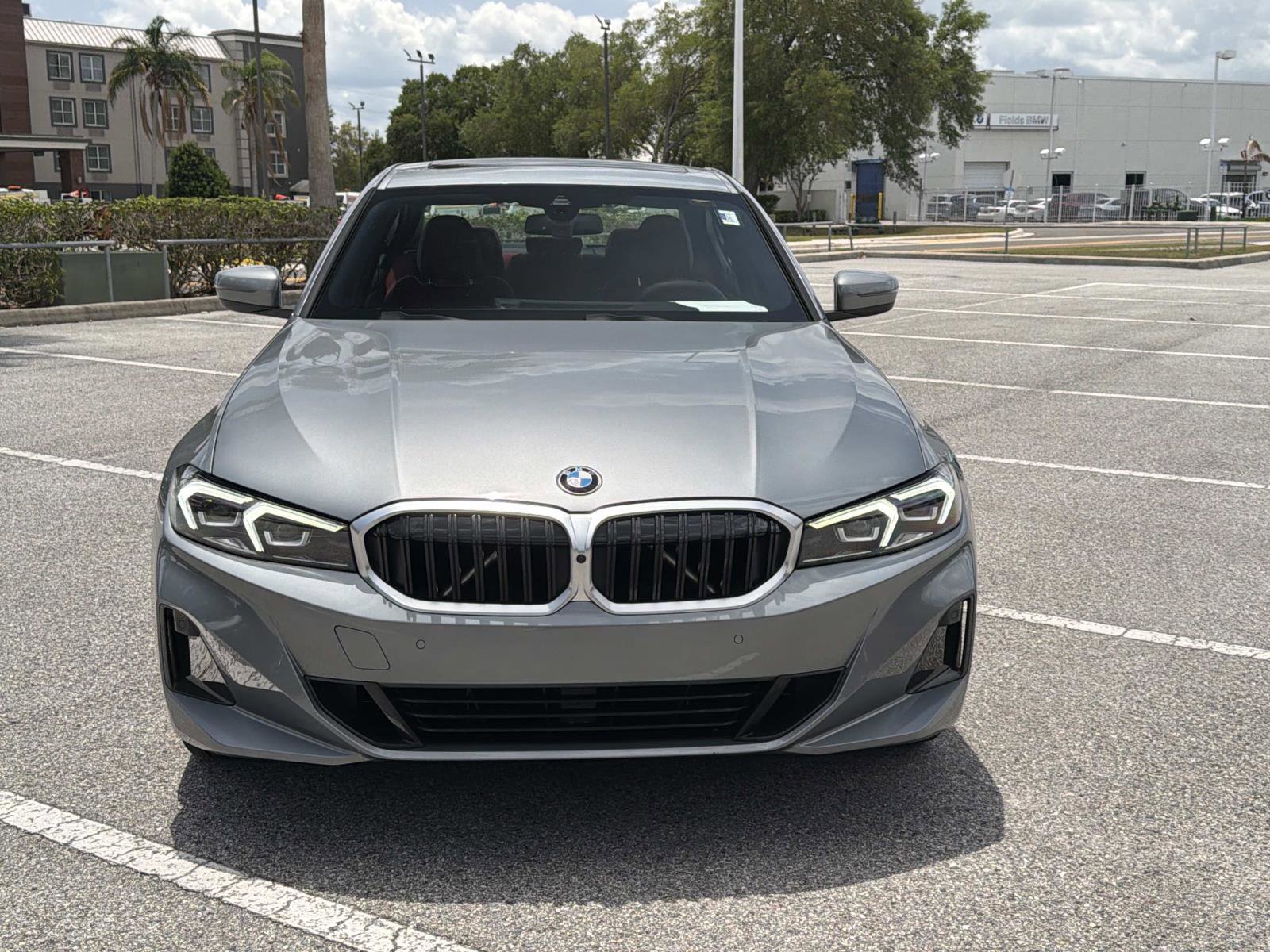 Used 2025 BMW 330i Sedan RWD image 9