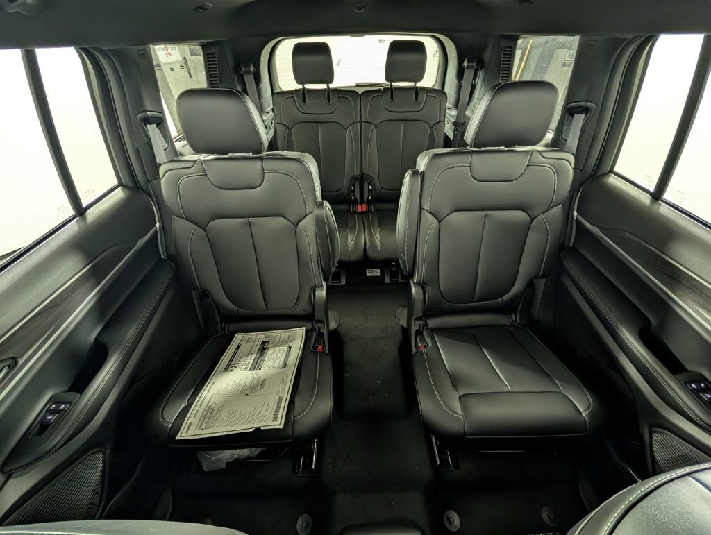 New 2025 Jeep Grand Cherokee L Limited image 29