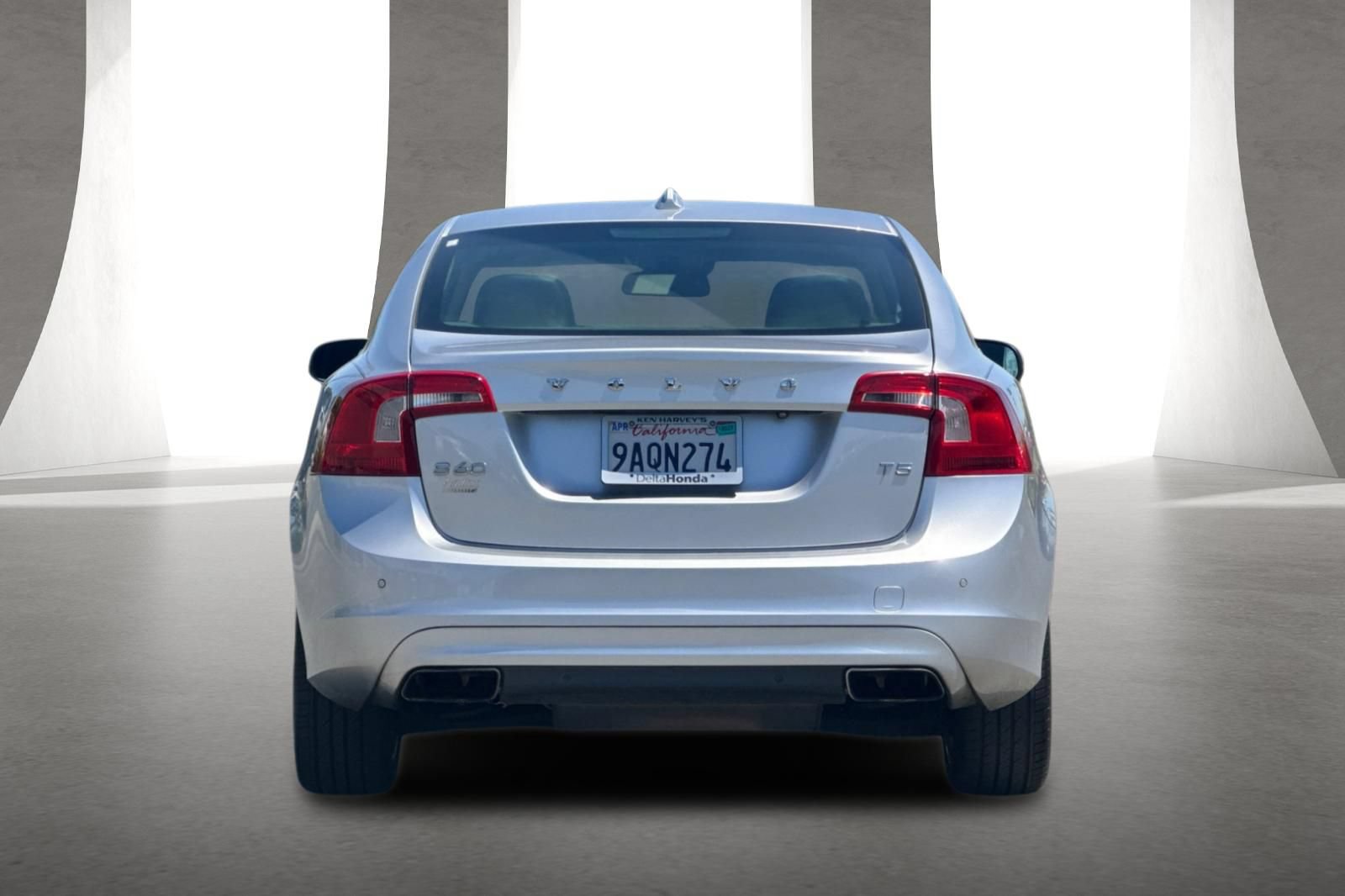Used 2015 Volvo S60 T5 Platinum FWD image 5