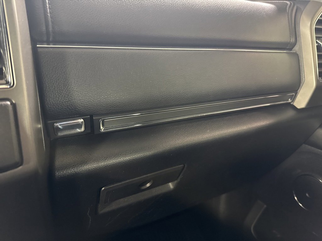 Used 2018 Ford Expedition XLT w/ Equipment Group 202A image 31