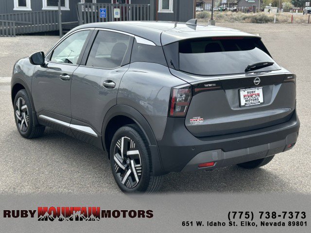 Used 2025 Nissan Kicks SV image 5