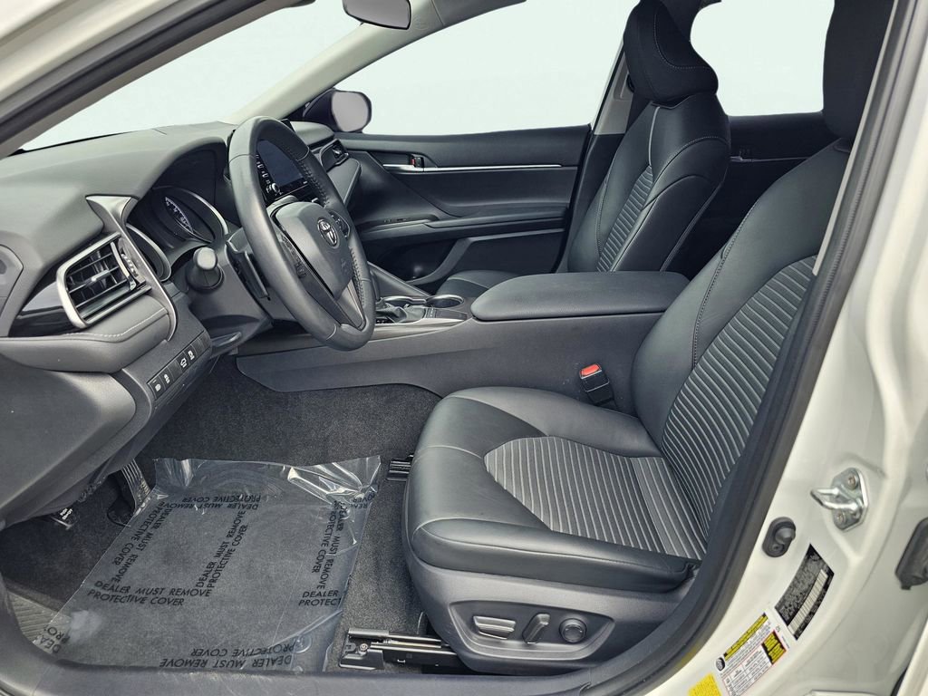 Used 2023 Toyota Camry SE image 17