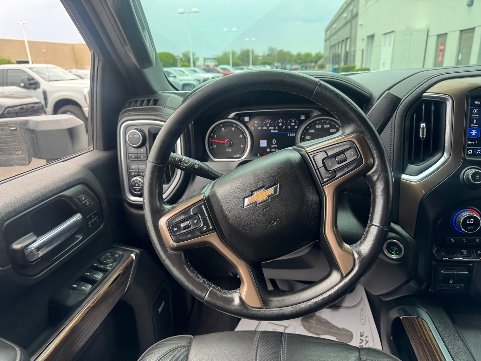 Used 2022 Chevrolet Silverado 2500 High Country AWD/4WD image 9