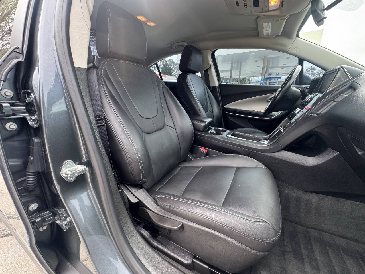 Used 2013 Chevrolet Volt Premium w/ Premium Trim Package FWD image 7