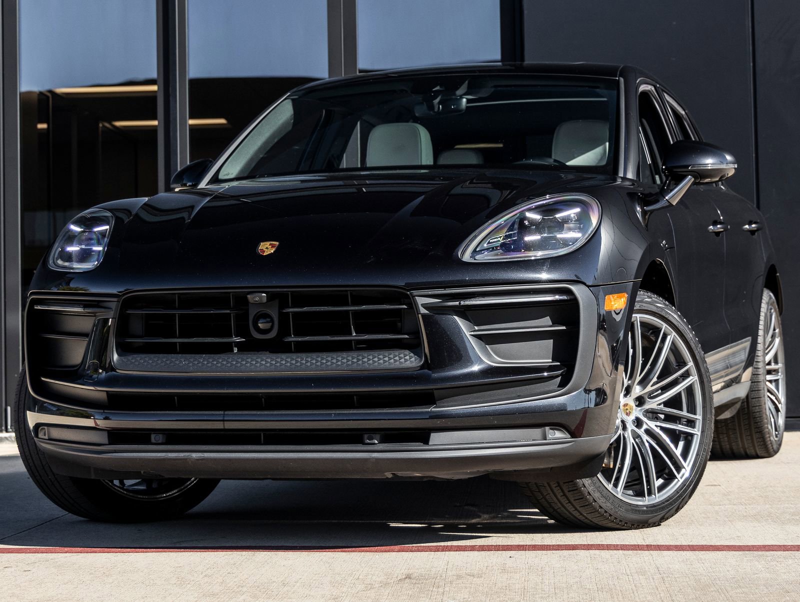 Certified 2023 Porsche Macan