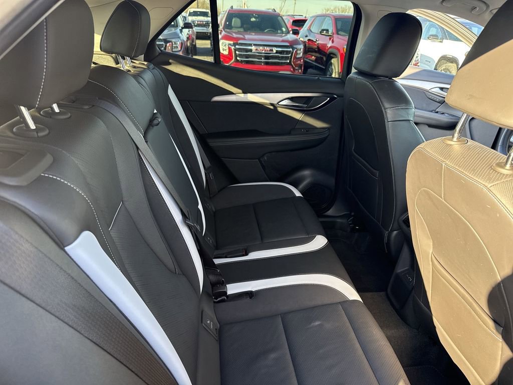 Certified 2025 Buick Envision Sport Touring image 34