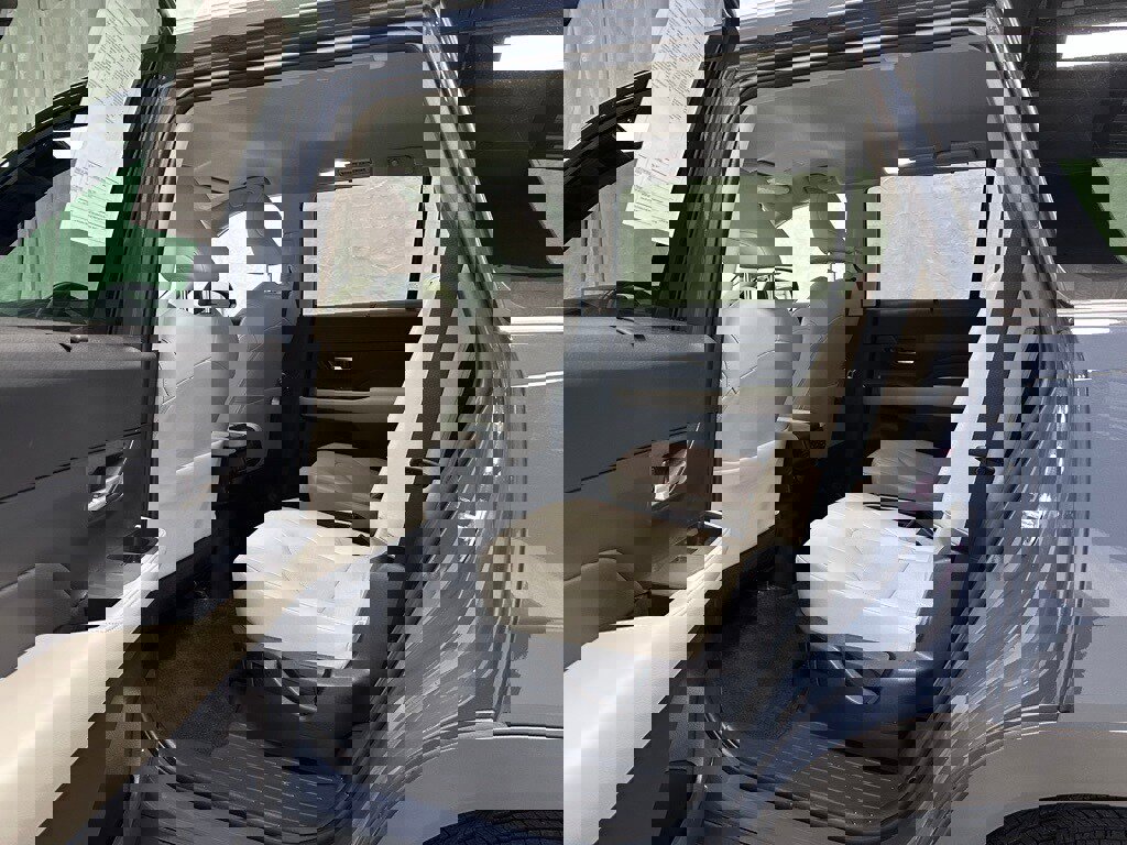 Used 2025 Toyota Grand Highlander AWD image 44