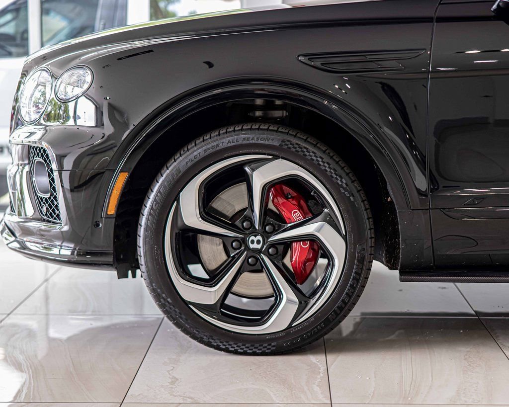 Used 2022 Bentley Bentayga image 9