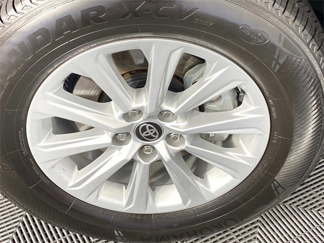 Used 2024 Toyota Grand Highlander XLE image 32