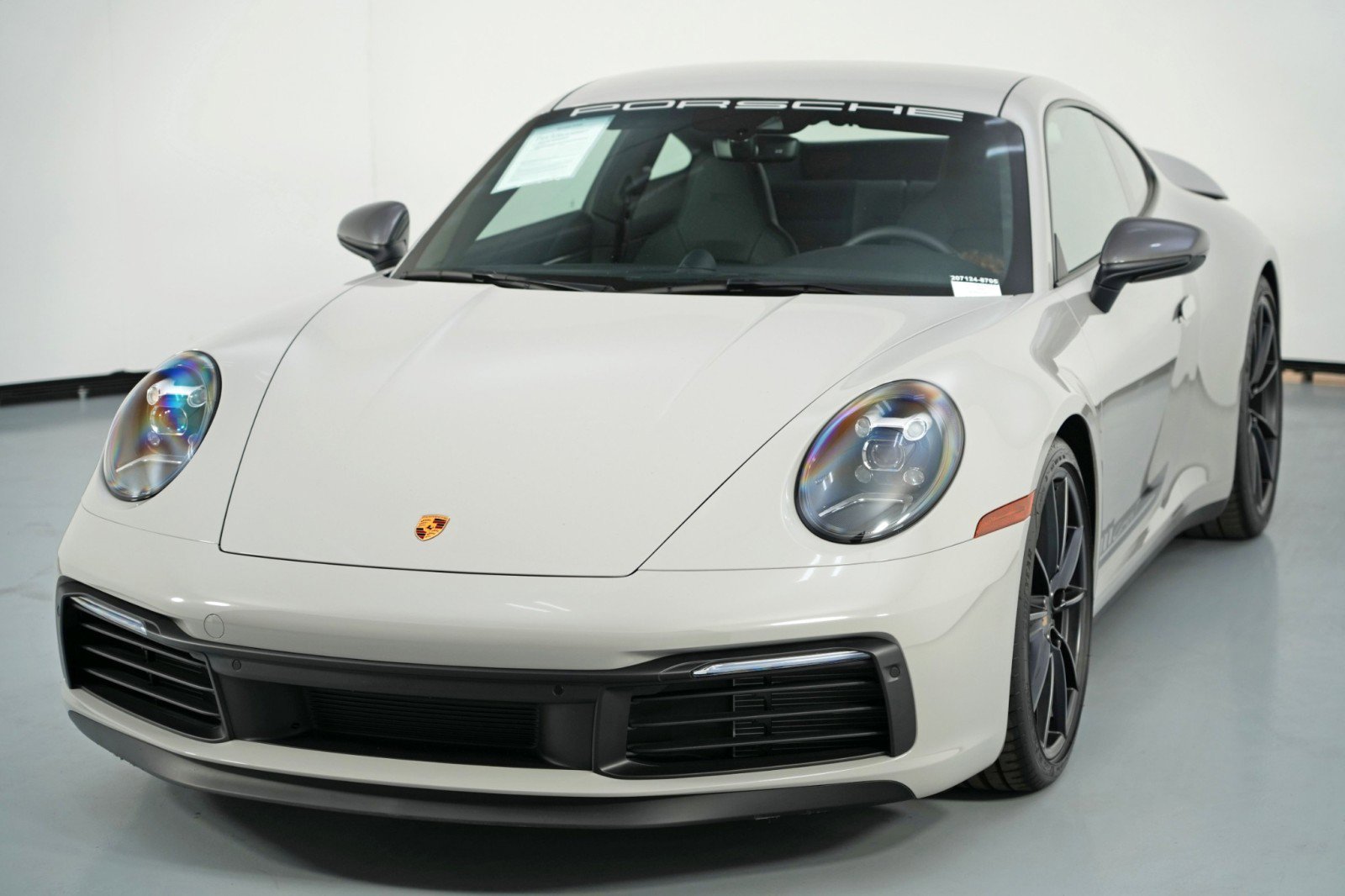 Used 2024 Porsche 911 Carrera T RWD image 43
