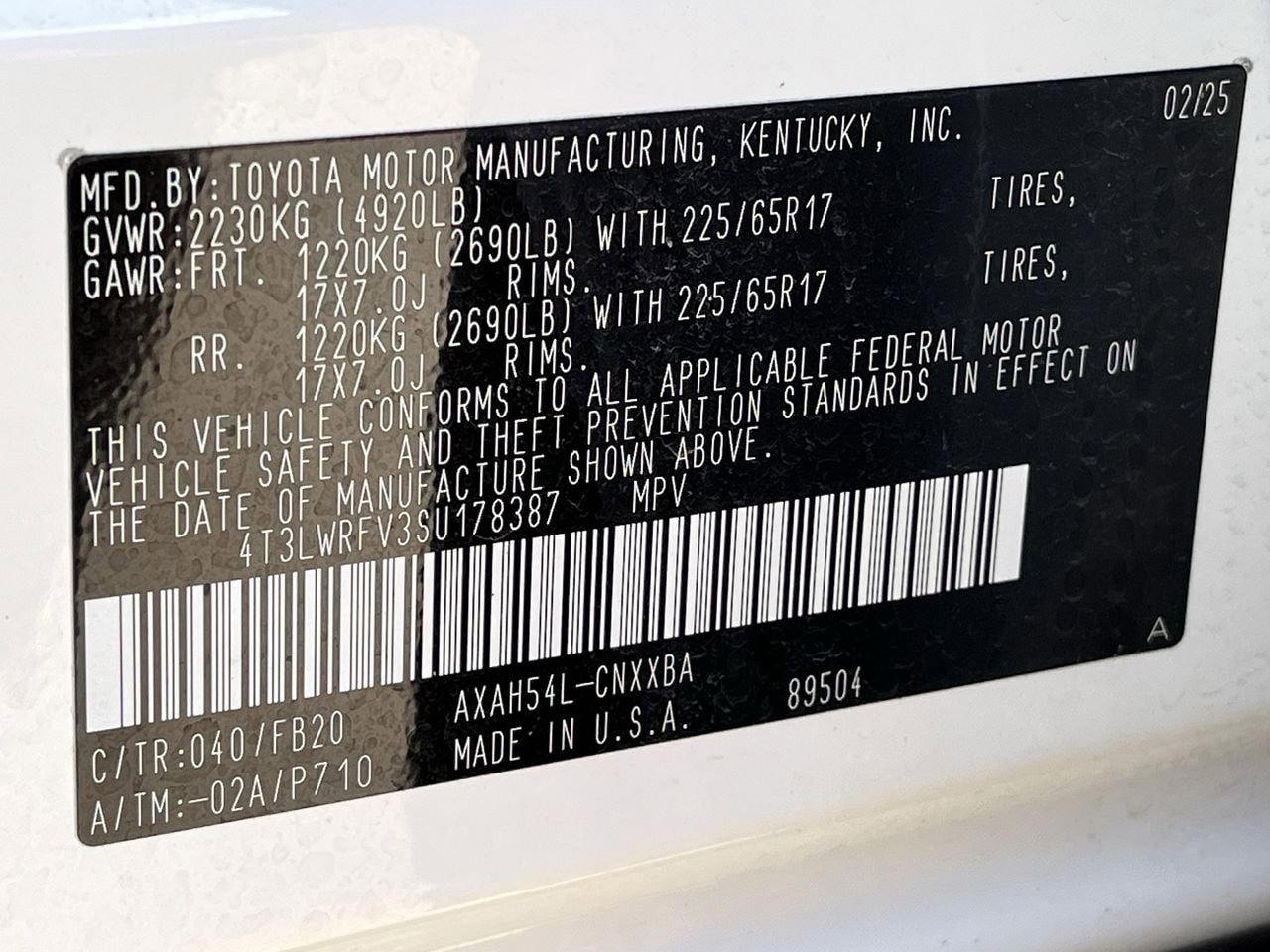 Used 2025 Toyota RAV4 LE AWD/4WD image 30