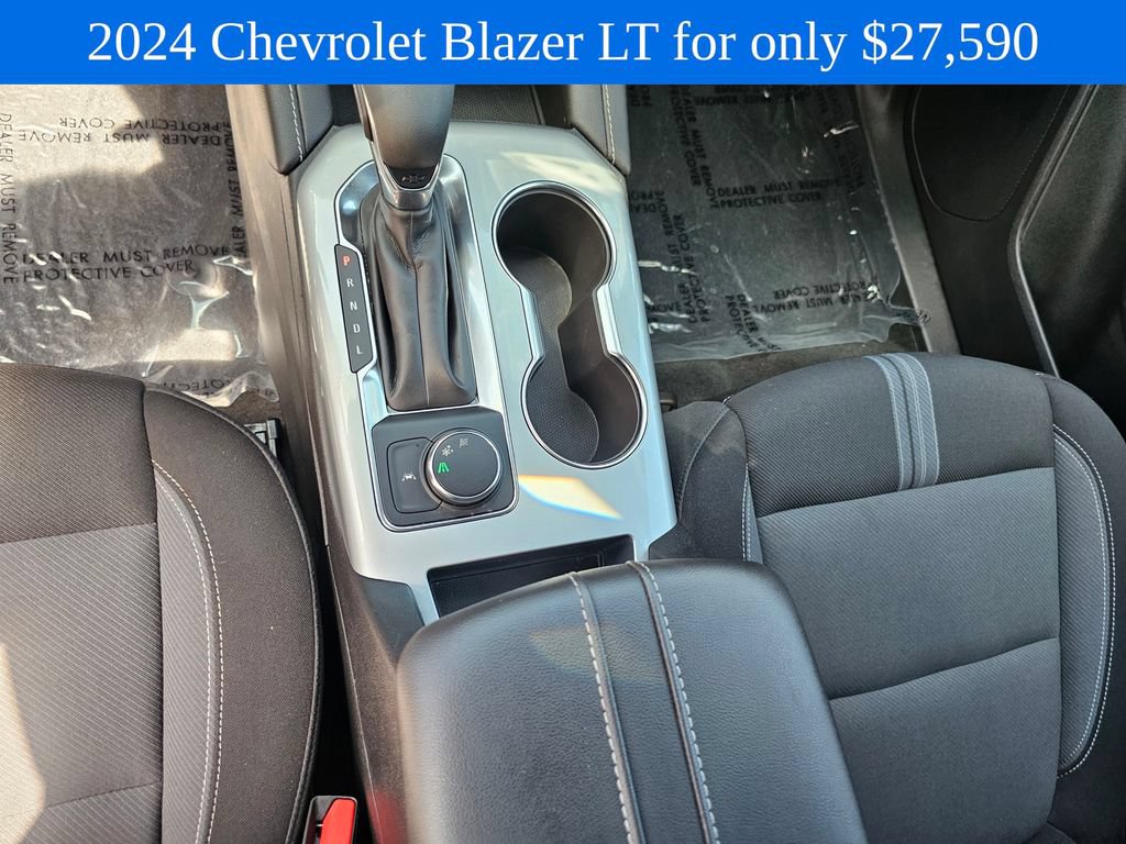 Used 2024 Chevrolet Blazer LT FWD image 28