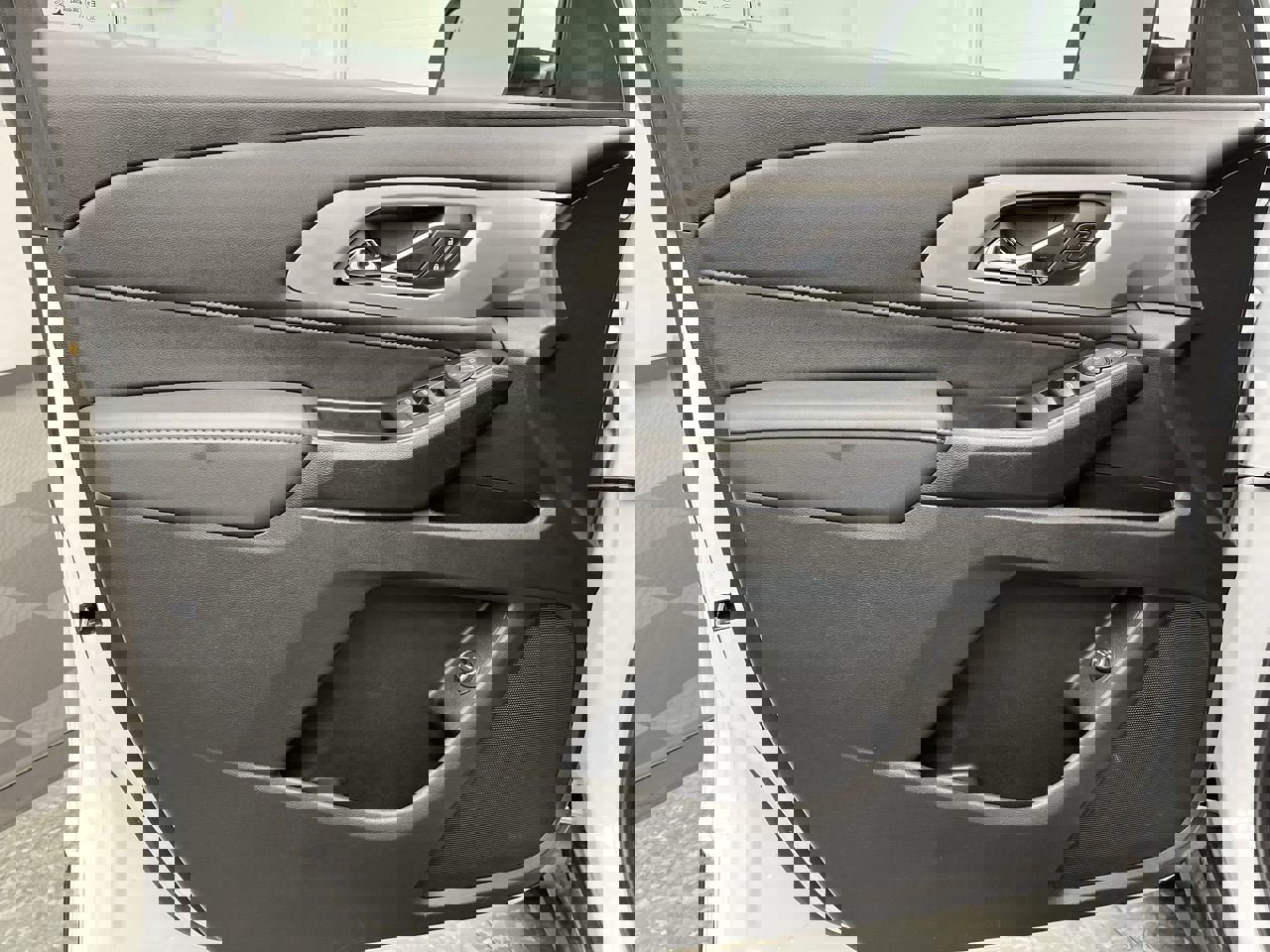 Certified 2023 Chevrolet Traverse LT w/ Midnight/Sport Edition image 7