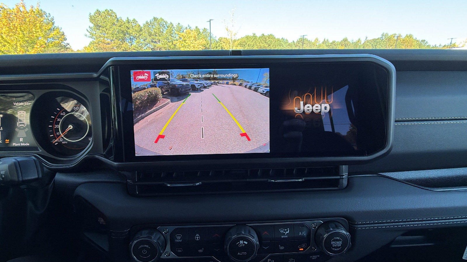 New 2027 Jeep Wrangler Unlimited Sahara AWD/4WD image 27