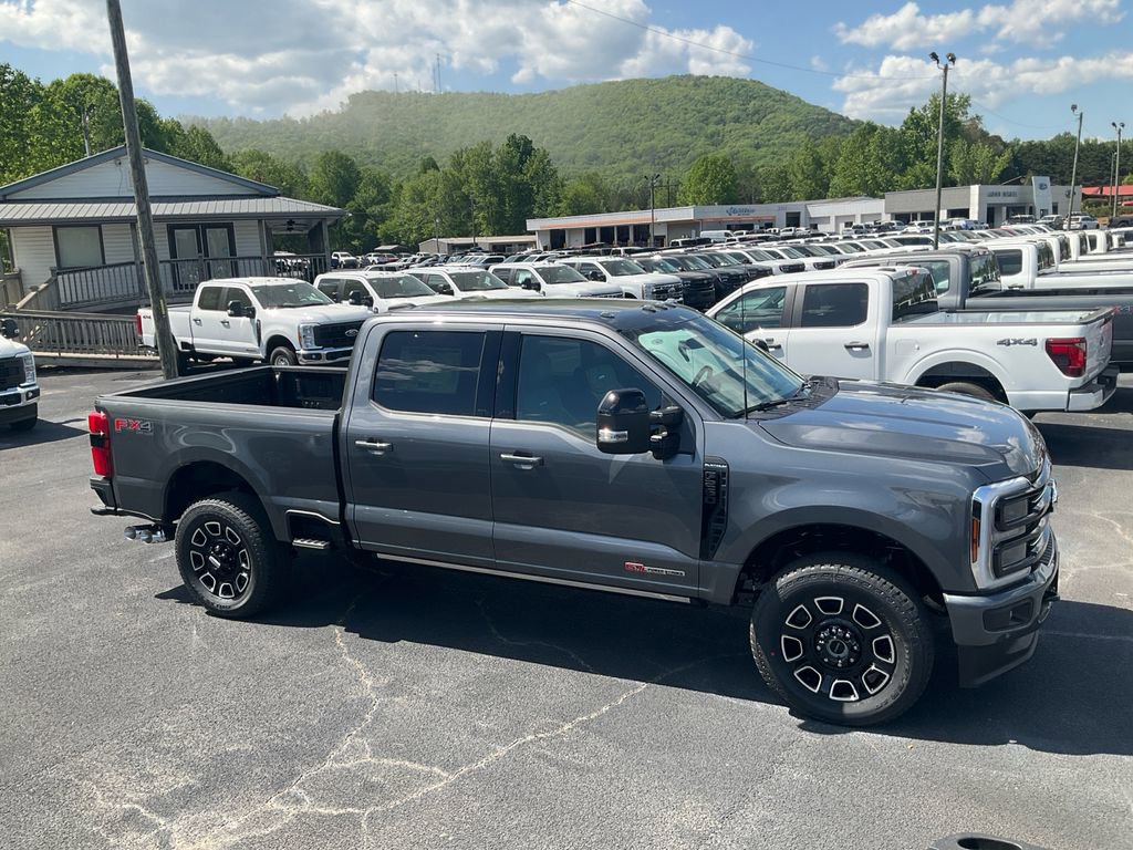 New 2026 Ford F250 Platinum AWD/4WD image 4