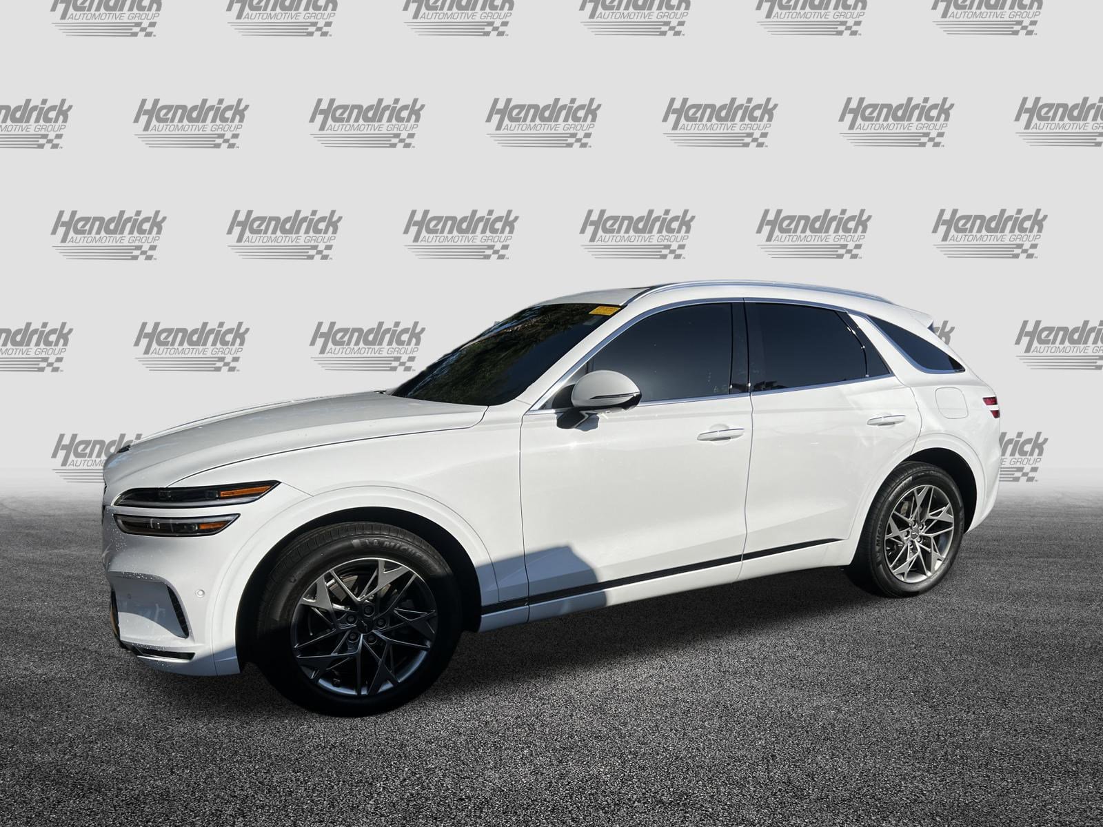 Used 2022 Genesis GV70 2.5T w/ Advanced Package image 6