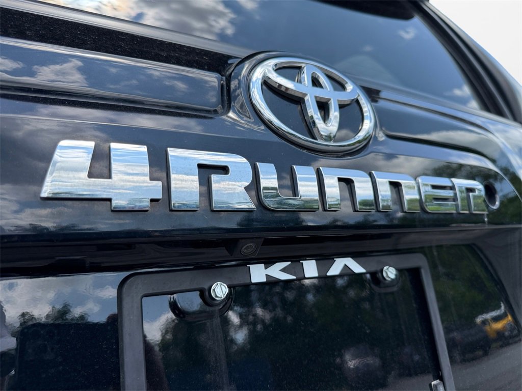 Used 2019 Toyota 4Runner SR5 image 17